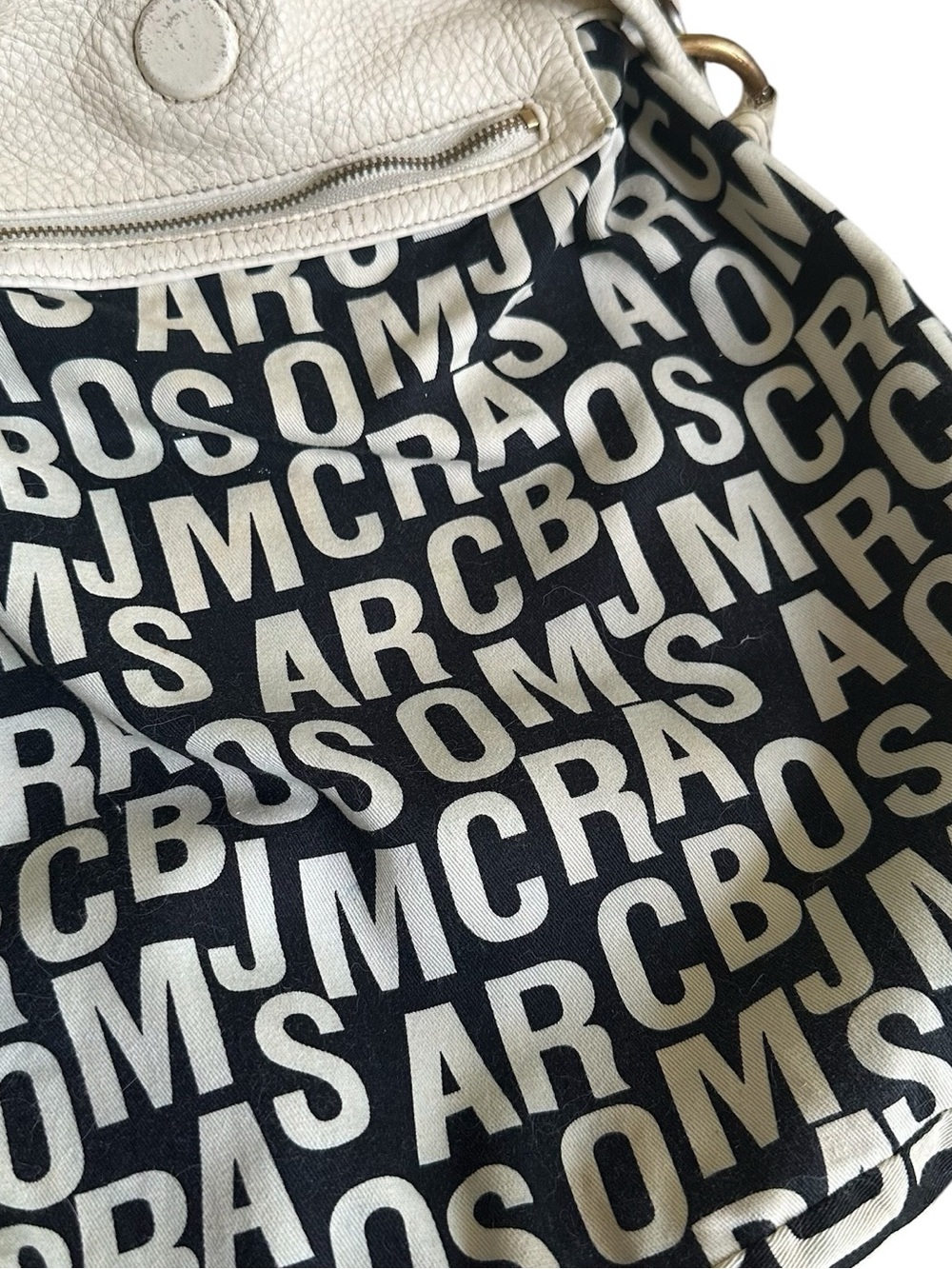 Marc by Marc Jacobs Standard Supply Workwear Hobo White Pebbled Leather Bag - Picture 8 of 16